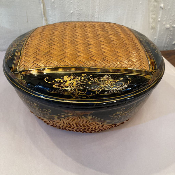 Round woven basketry & lacquer box (10x4.5 in)