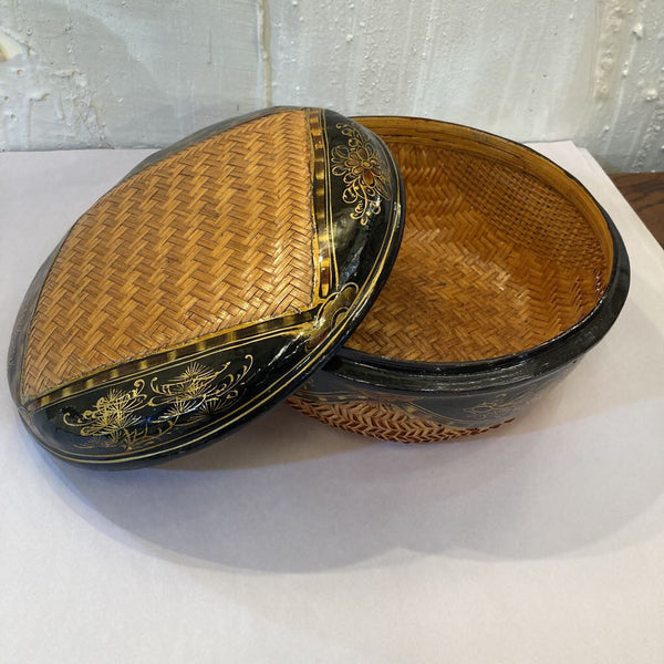 Round woven basketry & lacquer box (10x4.5 in)