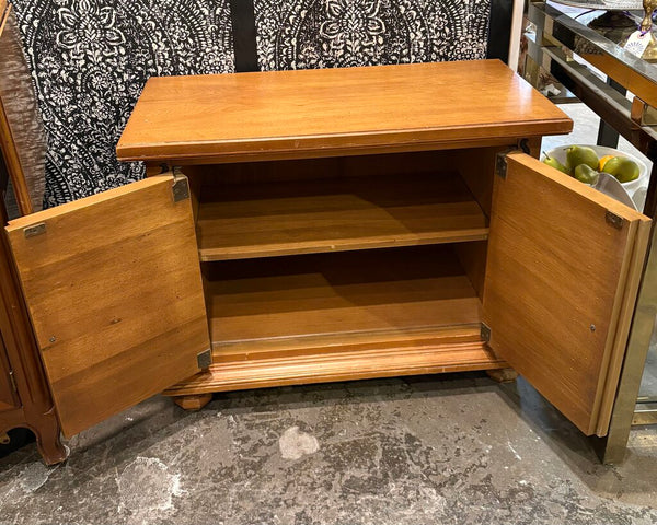 VINTAGE WOODEN SIDE TABLE CABINET | 31"W x 16.25"D x 24.5"H