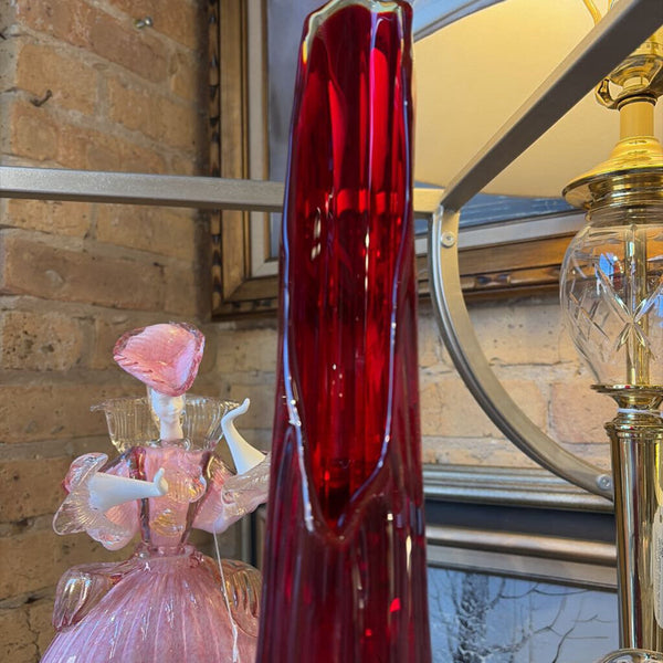 LE Smith Amborina swung vase approx 19t with 9 inch mouth