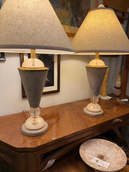 Pair of mod acrylic 1980s table lamps in the manner of Van Teal