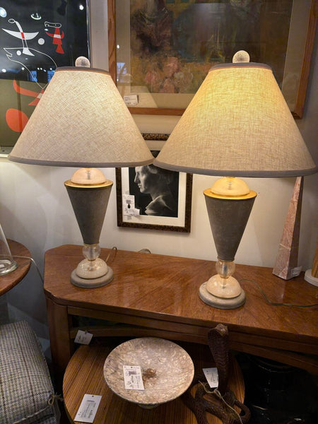 Pair of mod acrylic 1980s table lamps in the manner of Van Teal