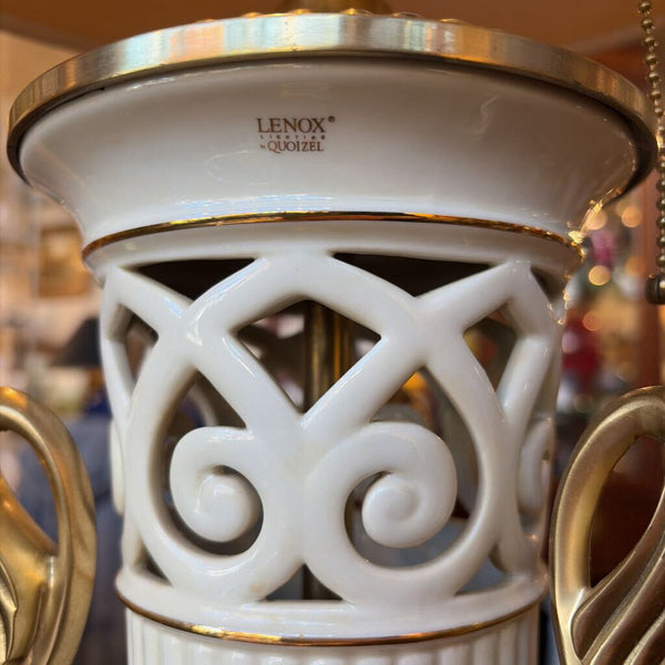 Vintage Lenox and Quoizel brass and china ornate lamp for pick up only 33in tall