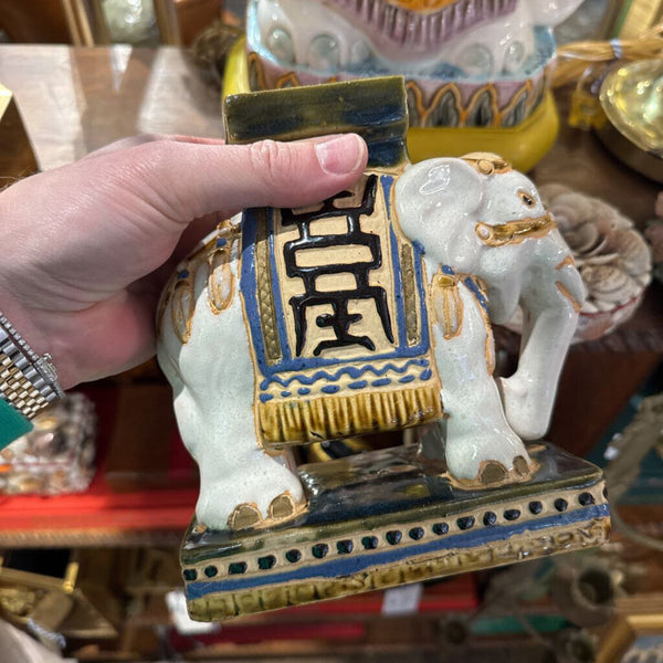 Petite elephant statue