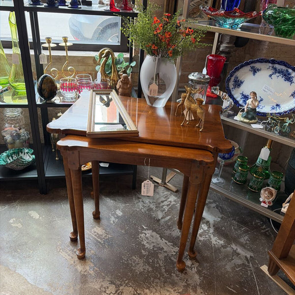 Ethan Allen nesting tables with Queen Anne legs for pick up only -largest approx 26w x17d x23t (set of 2)
