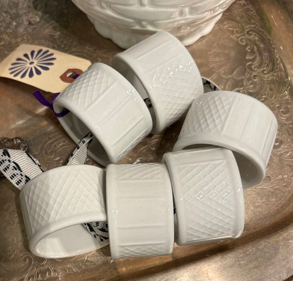 VINTAGE FARBERWARE LATTICE CERAMIC NAPKIN RINGS - SET OF SIX