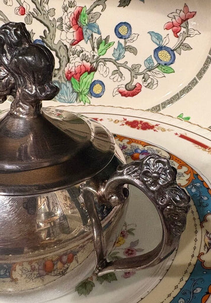VINTAGE SILVER PLATE SUGAR BOWL WITH FLORAL ACCENTS