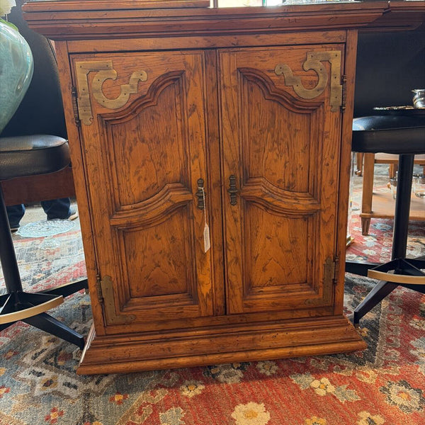 Fantastic vintage Drexel rolling bar cart/server with drawer and storage-for pick up only approx 36x30x18 closed and 60w open