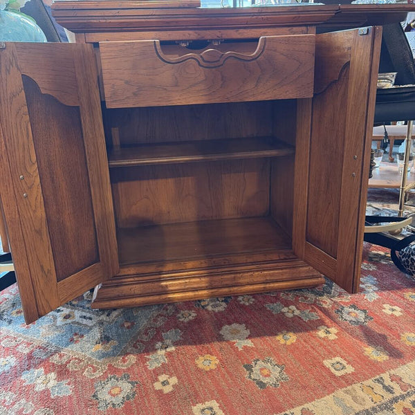 Fantastic vintage Drexel rolling bar cart/server with drawer and storage-for pick up only approx 36x30x18 closed and 60w open