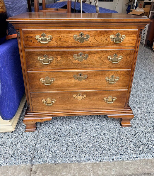 High quality Statton furniture dark walnut 4 drawer chest featuring traditional design and double dovetail construction 33w x32t x19d -for pick up only