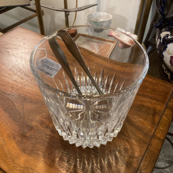 Vintage crystal ice bucket w/tongs 6x6 in