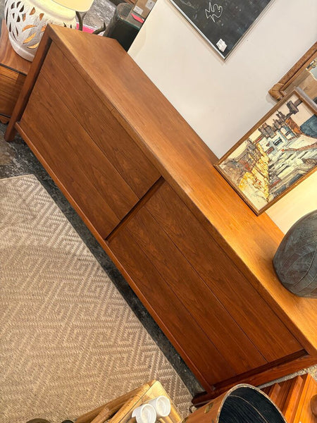 Mcm Widdicomb teak 6 drawer chest