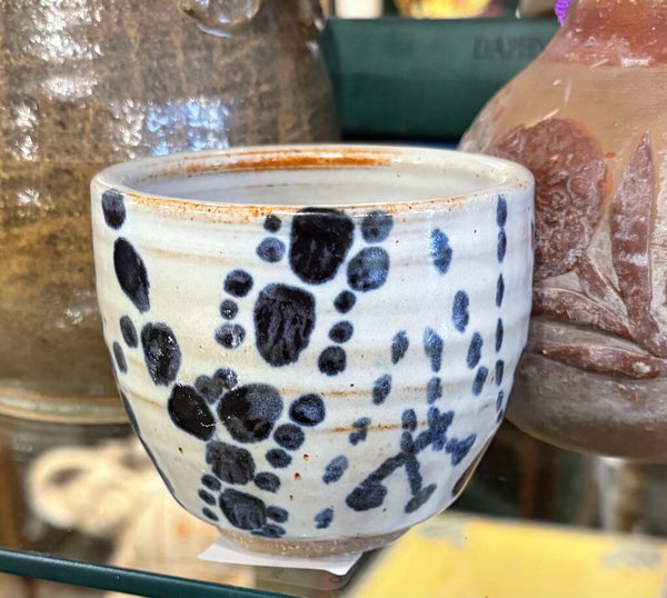 VINTAGE POTTERY BOWL WITH BLUE ABSTRACT FLORAL DESIGN | 3"H X 3.5"W