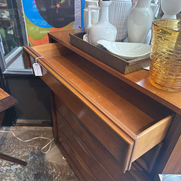 Huntley Frurniture walnut highboy dresser. Pristine. C. 1960s. 36" W x 46" H x 19" D