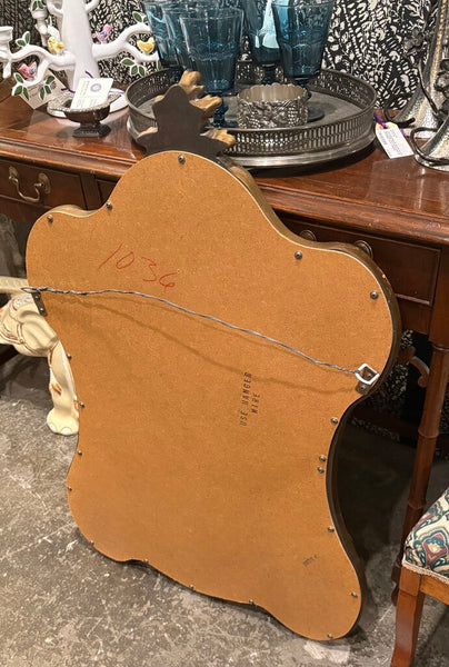 GILDED CARVED WOOD VINTAGE MIRROR W/LEAF MOTIF| 34.5"H X 23"W