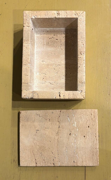 TRAVERTINE LIDDED BOX