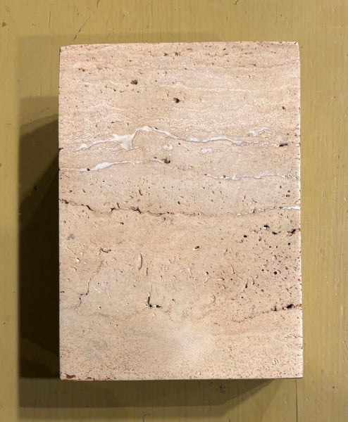 TRAVERTINE LIDDED BOX