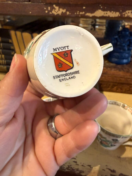 Set 4 Myott Indian Tree Teacups