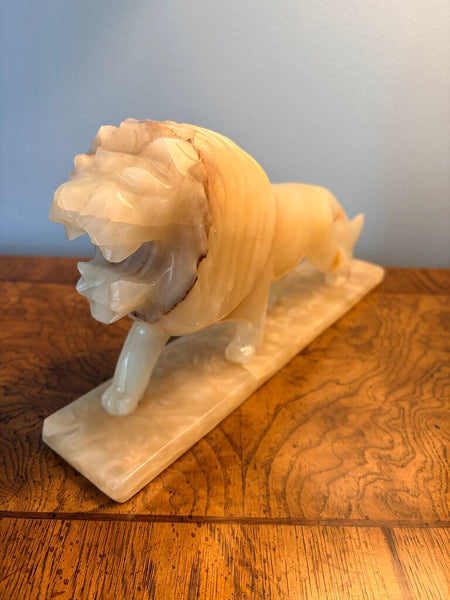 Vintage onyx/marble carved lion 12L x6.5t