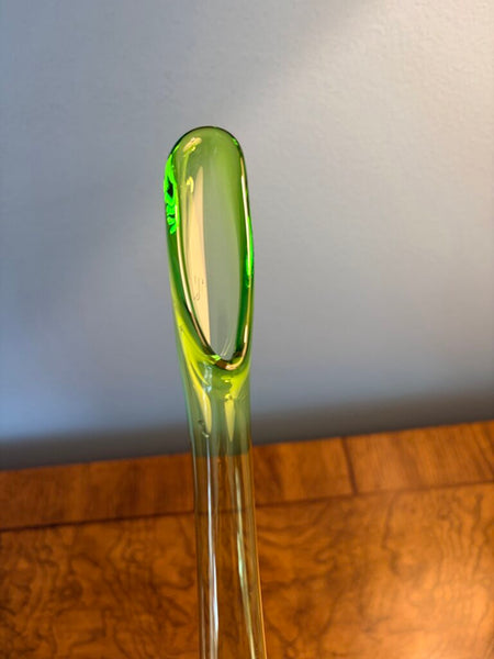 Viking green cabbage leaf 18+ inch swung vase