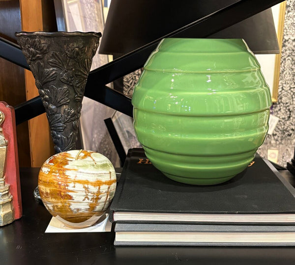 HAEGER APPLE GREEN BEEHIVE VINTAGE VESSEL | 8.25"H X 7.5"W