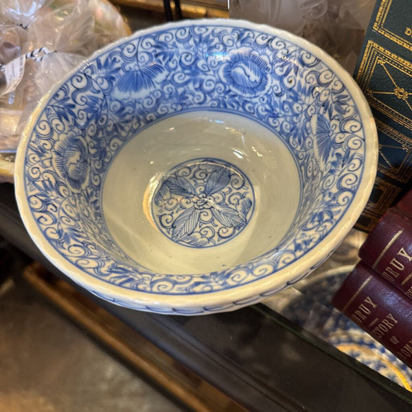 Blue and White Haisan Bowl