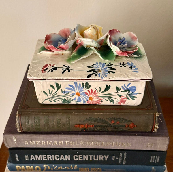 VINTAGE ITALIAN TRINKET LIDDED BOX WITH FLORALS