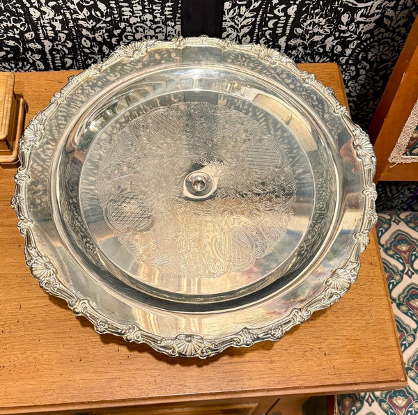 ORNATE SILVER PLATE VINTAGE CAKE STAND WITH SHELL & FLORAL MOTIF | 14.25"W X 3"H