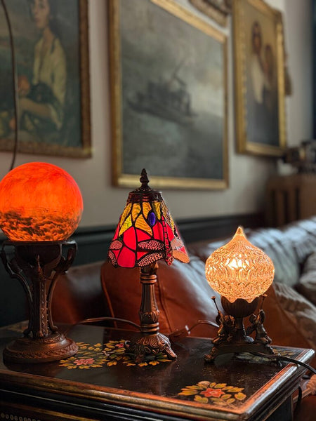 Tiffany Inspired Stained Glass Dragonfly Lamp