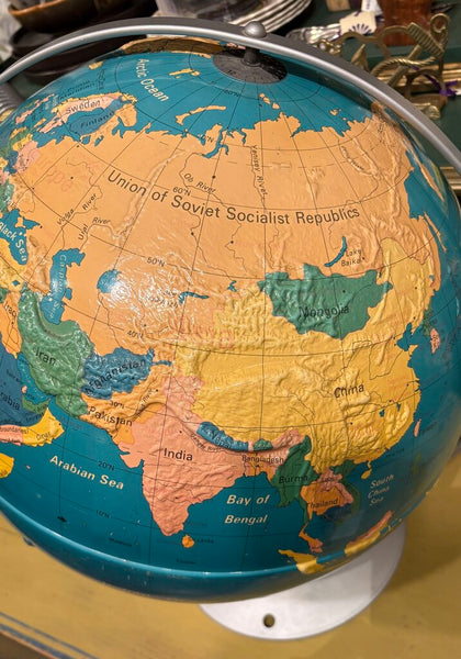 MONUMENTAL 1980s NYSTROM 16"GLOBE | 20.5"H | IN STORE PICK UP ONLY