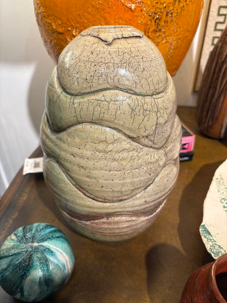 Vintage Signed Walter Hobbs pottery beehive vase