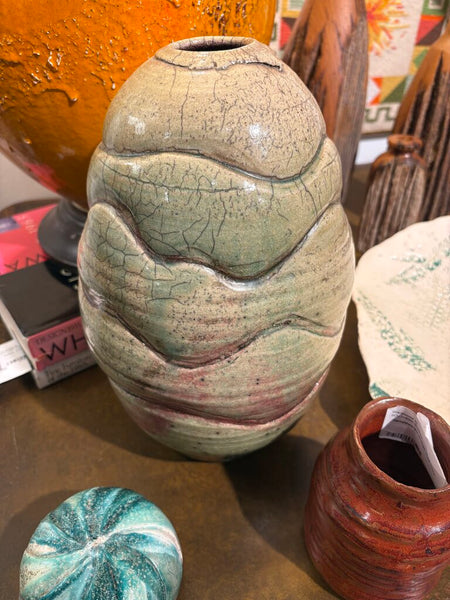 Vintage Signed Walter Hobbs pottery beehive vase