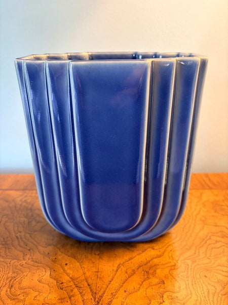 Vintage Haeger pottery deco style blue vase approx 8 t