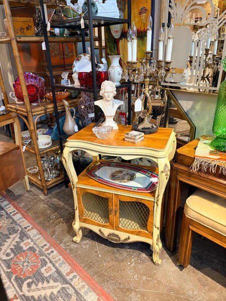 Matching Pair of Romweber French Provincial Louis XV style, Rococo serpentine burlwood nightstands/end tables approx 29t x 21.5w x14 For pick up only