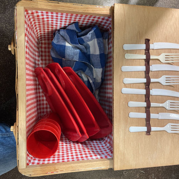 Vintage Woven Picnic Basket w/ Plaid Tablecloth, Plates-Cups-Utensils for 4