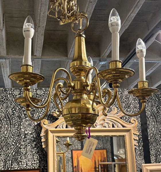 SOLID BRASS VINTAGE CHANDELIER IN WORKING ORDER