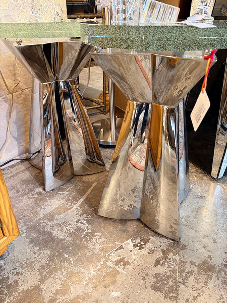 Matching pair of Bernhardt Anika round side tables featuring a bubble glass top supported by ball accents on a polished 4 point star stainless steel base-for pick up only 23.5tx16.5x16.5
