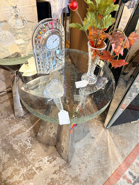 Matching pair of Bernhardt Anika round side tables featuring a bubble glass top supported by ball accents on a polished 4 point star stainless steel base-for pick up only 23.5tx16.5x16.5