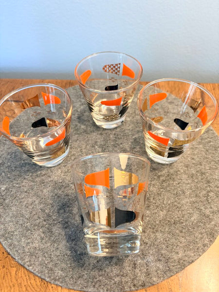 Set of 4 mid century whiskey glasses