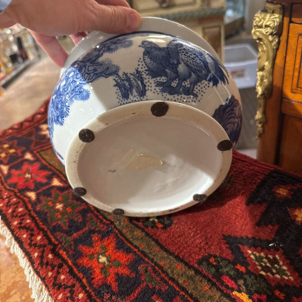 BLUE AND WHITE BIRD POT 8X6