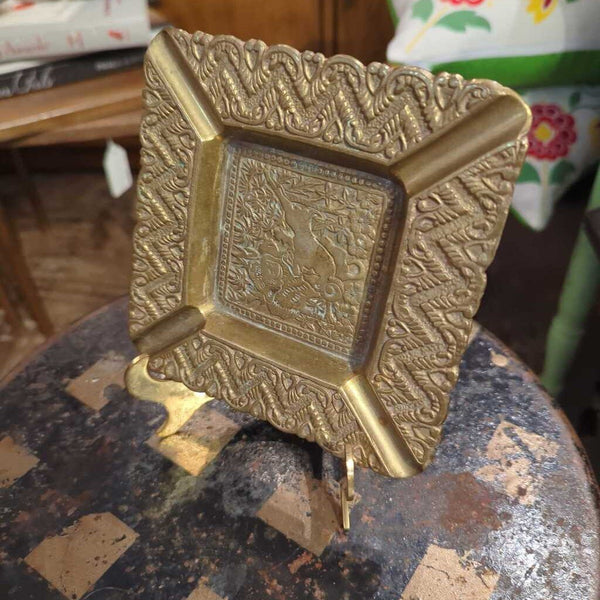 LSBJ - Vintage Brass Plate Rack 6.5"H