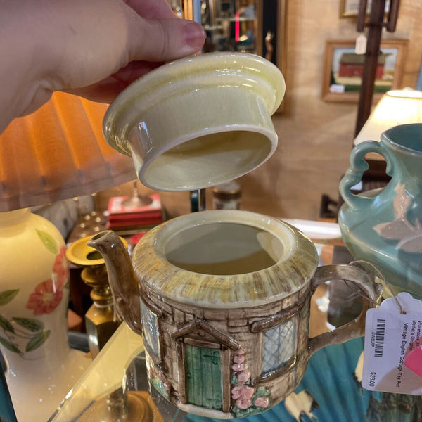 Vintage English Cottage Tea Pot