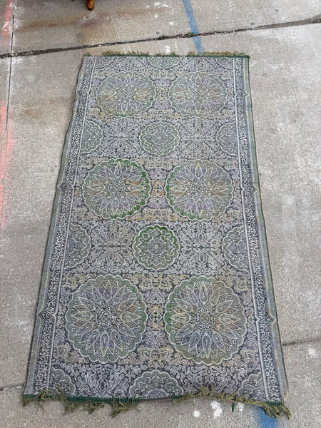 Vintage silk blend green medallion pattern rug 64x36