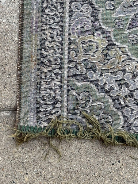 Vintage silk blend green medallion pattern rug 64x36