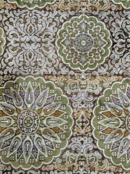 Vintage silk blend green medallion pattern rug 64x36