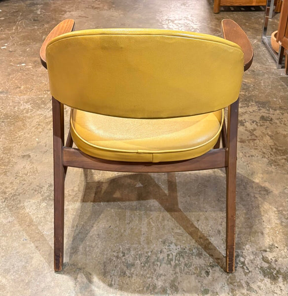 MID CENTURY MADISON FURNITURE OAK CHAIR WITH MUSTARD YELLOW FAUX LEATHER | 31"H X 25.75"W X 22"D