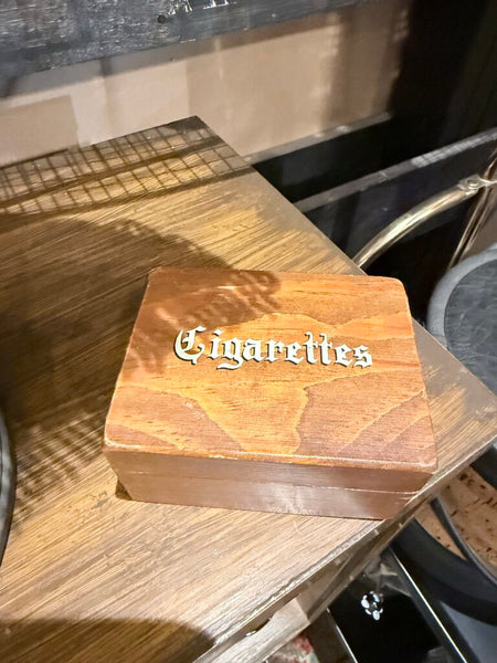 Cigarette box
