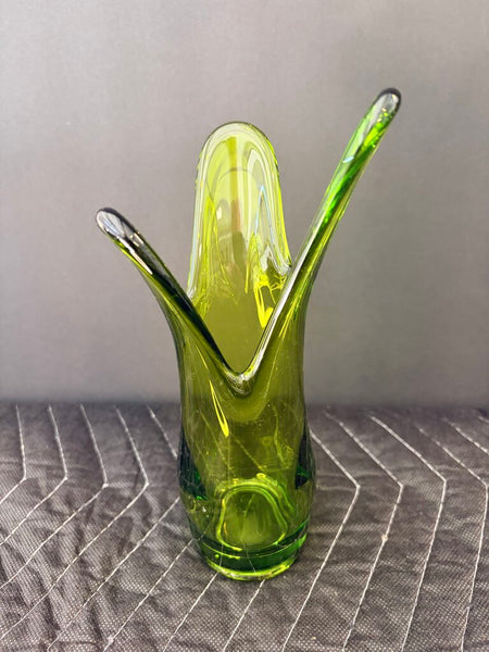 Viking epic 3 flare bud vase 8.5 inch