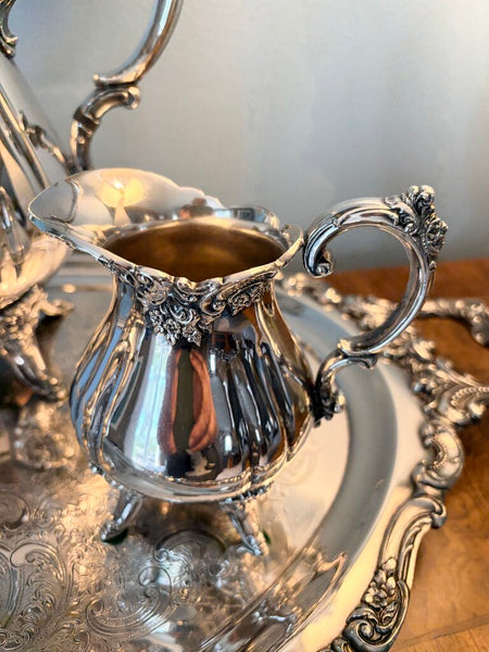 Fabulous vintage Wallace "Baroque" silver plate 5 piece coffee service with approx 24x15 handled tray, coffee pot, sugar with lid and creamer