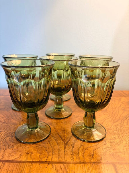 Set of 6 provincial small goblets in avocado-1970s